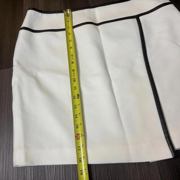Tahari Arthur Levine Women's Business White Skirt Size 12P Petite - Picture 6 of 9